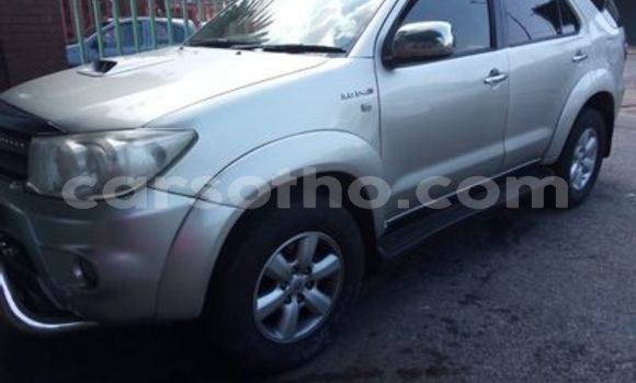 Buy Used Toyota Fortuner Silver Car in Maseru in Maseru Buy Used Toyota Fortuner Silver Car in Maseru in Maseru