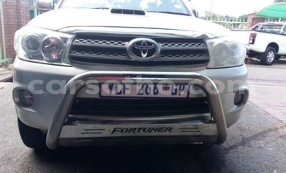 Buy Used Toyota Fortuner Silver Car in Maseru in Maseru Buy Used Toyota Fortuner Silver Car in Maseru in Maseru