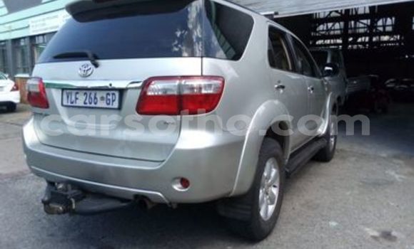 Buy Used Toyota Fortuner Silver Car in Maseru in Maseru Buy Used Toyota Fortuner Silver Car in Maseru in Maseru