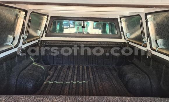 Acheter Occasion Voiture Toyota Hilux Blanc à Maseru, Maseru Acheter Occasion Voiture Toyota Hilux Blanc à Maseru, Maseru