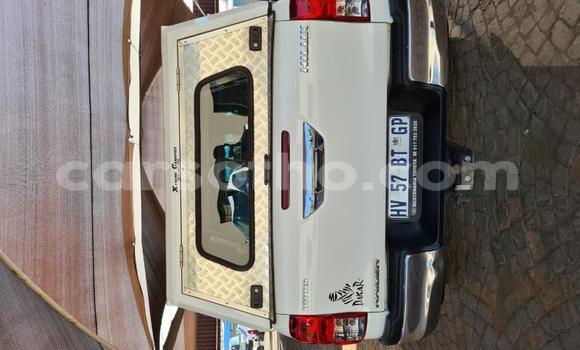 Acheter Occasion Voiture Toyota Hilux Blanc à Maseru, Maseru Acheter Occasion Voiture Toyota Hilux Blanc à Maseru, Maseru