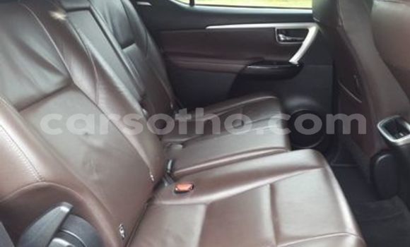 Buy Used Toyota Fortuner White Car in Maseru in Maseru Buy Used Toyota Fortuner White Car in Maseru in Maseru