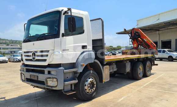 اشتري مستعمل Mercedes‒Benz Truck White شاحنة في Maseru في Maseru اشتري مستعمل Mercedes‒Benz Truck White شاحنة في Maseru في Maseru
