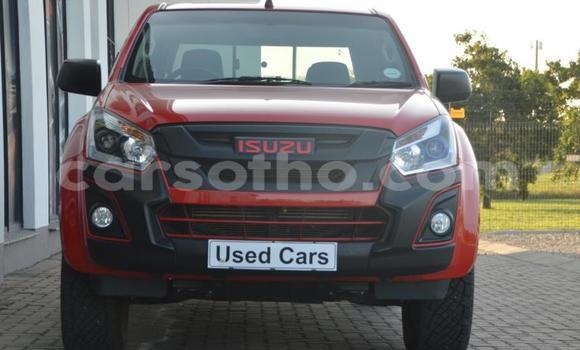 Buy Used Isuzu D–MAX Red Car in Maseru in Maseru Buy Used Isuzu D–MAX Red Car in Maseru in Maseru