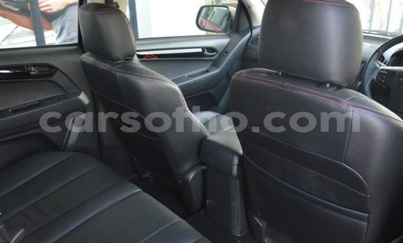 Buy Used Isuzu D–MAX Red Car in Maseru in Maseru Buy Used Isuzu D–MAX Red Car in Maseru in Maseru