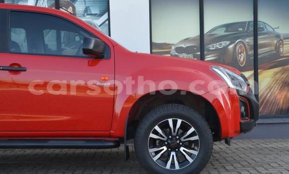 Buy Used Isuzu D–MAX Red Car in Maseru in Maseru Buy Used Isuzu D–MAX Red Car in Maseru in Maseru