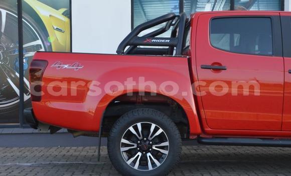 Buy Used Isuzu D–MAX Red Car in Maseru in Maseru Buy Used Isuzu D–MAX Red Car in Maseru in Maseru