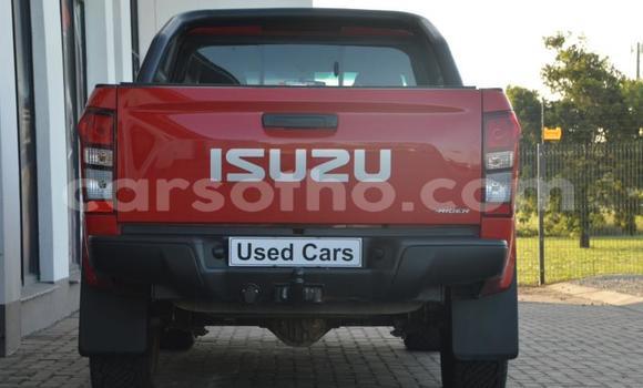 Buy Used Isuzu D–MAX Red Car in Maseru in Maseru Buy Used Isuzu D–MAX Red Car in Maseru in Maseru