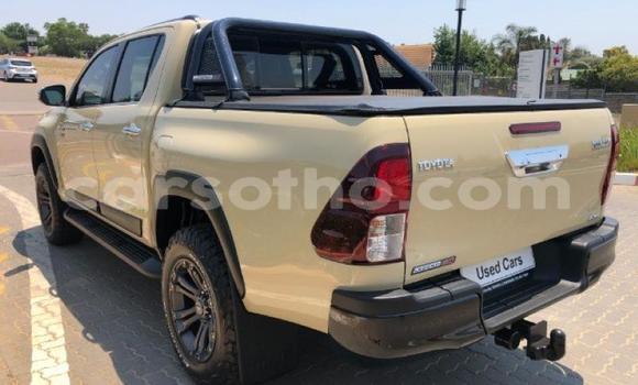 Buy Used Toyota Hilux Brown Car in Maseru in Maseru Buy Used Toyota Hilux Brown Car in Maseru in Maseru