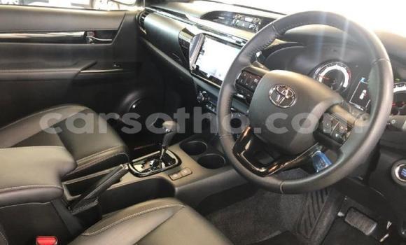 Buy Used Toyota Hilux Brown Car in Maseru in Maseru Buy Used Toyota Hilux Brown Car in Maseru in Maseru
