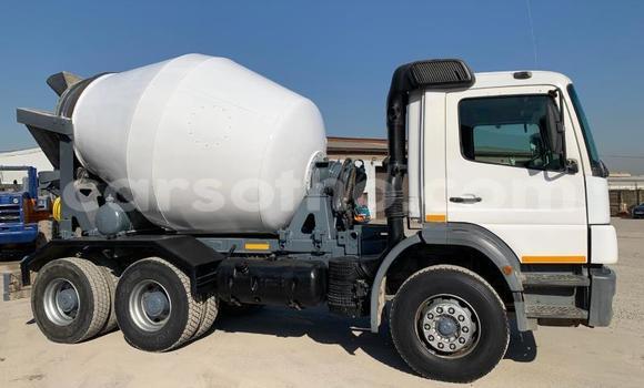 Sayi Na hannu Mercedes‒Benz 2628 White Babbar mota in Maseru a Maseru Sayi Na hannu Mercedes‒Benz 2628 White Babbar mota in Maseru a Maseru