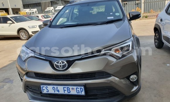اشتري مستعمل Toyota RAV4 Silver سيارة في Butha–Buthe في Thaba-Tseka اشتري مستعمل Toyota RAV4 Silver سيارة في Butha–Buthe في Thaba-Tseka
