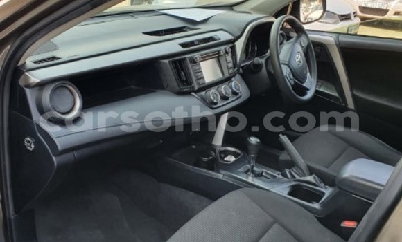 اشتري مستعمل Toyota RAV4 Silver سيارة في Butha–Buthe في Thaba-Tseka اشتري مستعمل Toyota RAV4 Silver سيارة في Butha–Buthe في Thaba-Tseka