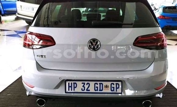 Buy Used Volkswagen Golf R White Car in Maseru in Maseru Buy Used Volkswagen Golf R White Car in Maseru in Maseru