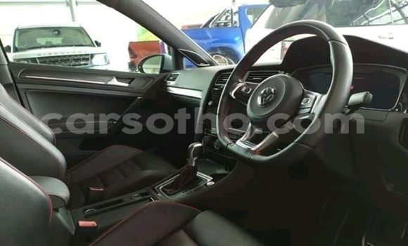 Buy Used Volkswagen Golf R White Car in Maseru in Maseru Buy Used Volkswagen Golf R White Car in Maseru in Maseru