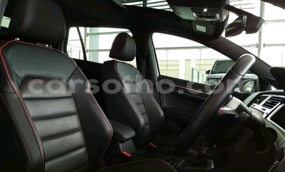 Buy Used Volkswagen Golf R White Car in Maseru in Maseru Buy Used Volkswagen Golf R White Car in Maseru in Maseru