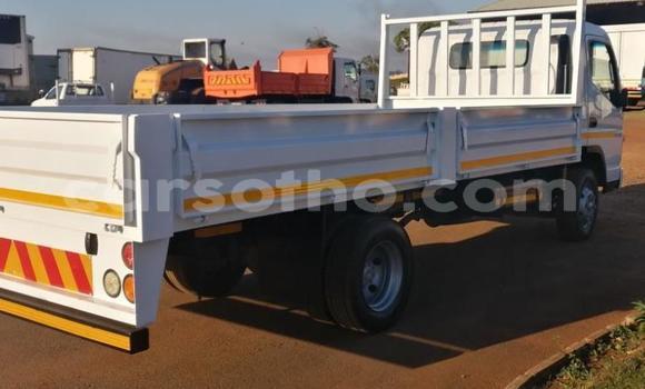 Acheter Occasion Utilitaire Mitsubishi Van Blanc à Maseru, Maseru Acheter Occasion Utilitaire Mitsubishi Van Blanc à Maseru, Maseru