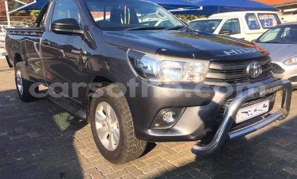 Buy Used Toyota Hilux Silver Car in Maputsoa in Leribe Buy Used Toyota Hilux Silver Car in Maputsoa in Leribe