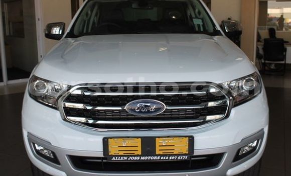 Buy Used Ford Everest White Car in Maputsoa in Leribe Buy Used Ford Everest White Car in Maputsoa in Leribe
