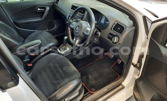 اشتري مستعمل Volkswagen Polo GTI White سيارة في Maseru في Maseru اشتري مستعمل Volkswagen Polo GTI White سيارة في Maseru في Maseru