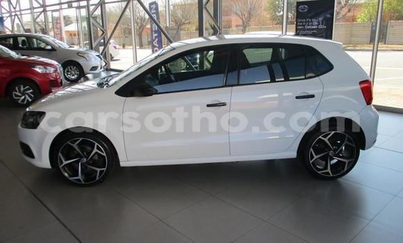 Acheter Occasion Voiture Volkswagen Polo Blanc à Maseru, Maseru Acheter Occasion Voiture Volkswagen Polo Blanc à Maseru, Maseru