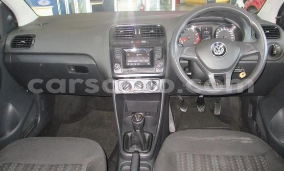 Acheter Occasion Voiture Volkswagen Polo Blanc à Maseru, Maseru Acheter Occasion Voiture Volkswagen Polo Blanc à Maseru, Maseru