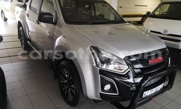 Acheter Occasion Voiture Isuzu KB Blanc à Maseru, Maseru Acheter Occasion Voiture Isuzu KB Blanc à Maseru, Maseru