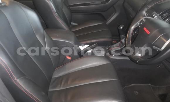 Acheter Occasion Voiture Isuzu KB Blanc à Maseru, Maseru Acheter Occasion Voiture Isuzu KB Blanc à Maseru, Maseru