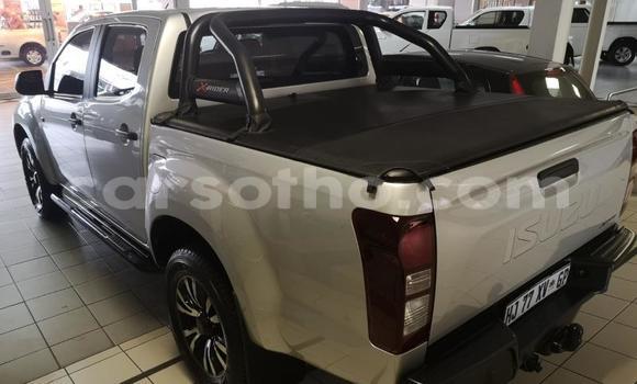 Acheter Occasion Voiture Isuzu KB Blanc à Maseru, Maseru Acheter Occasion Voiture Isuzu KB Blanc à Maseru, Maseru
