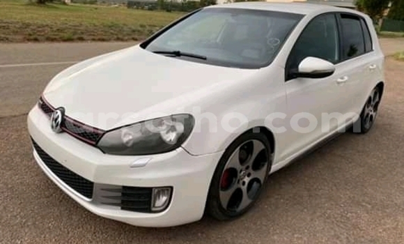 Sayi Na hannu Volkswagen Golf GTI White Mota in Maseru a Maseru Sayi Na hannu Volkswagen Golf GTI White Mota in Maseru a Maseru
