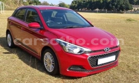 Acheter Occasion Voiture Hyundai i20 Rouge à Roma, Maseru Acheter Occasion Voiture Hyundai i20 Rouge à Roma, Maseru