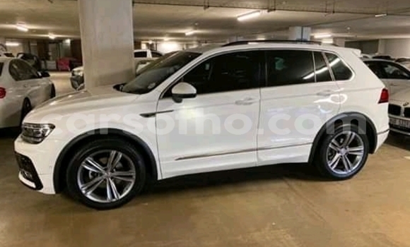 Sayi Na hannu Volkswagen Tiguan White Mota in Maseru a Maseru Sayi Na hannu Volkswagen Tiguan White Mota in Maseru a Maseru