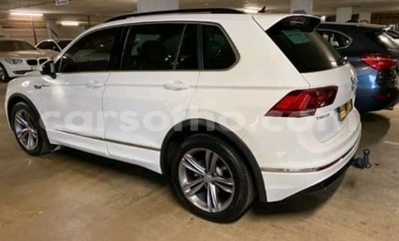 Sayi Na hannu Volkswagen Tiguan White Mota in Maseru a Maseru Sayi Na hannu Volkswagen Tiguan White Mota in Maseru a Maseru