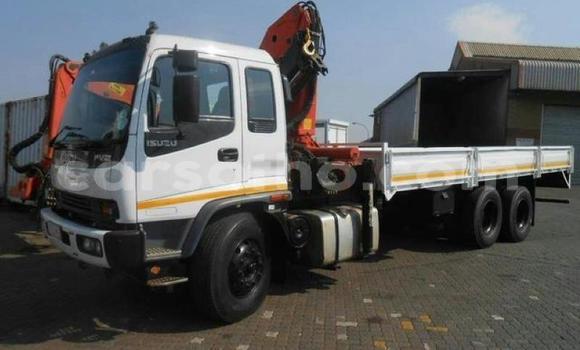 Buy Used Isuzu FTR 850 White Truck in Maseru in Maseru