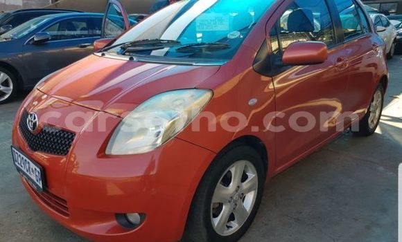 Sayi Na hannu Toyota Yaris Red Mota in Mafeteng a Mafeteng Sayi Na hannu Toyota Yaris Red Mota in Mafeteng a Mafeteng