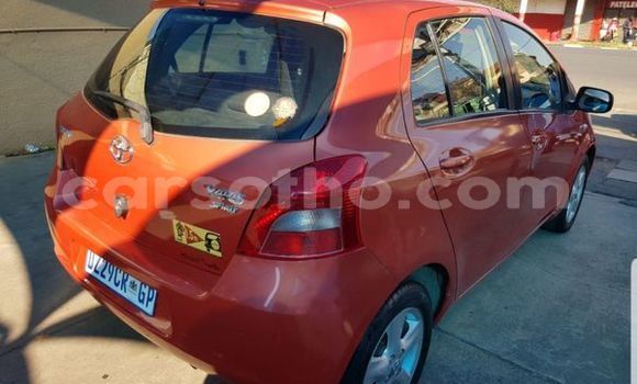 Sayi Na hannu Toyota Yaris Red Mota in Mafeteng a Mafeteng Sayi Na hannu Toyota Yaris Red Mota in Mafeteng a Mafeteng
