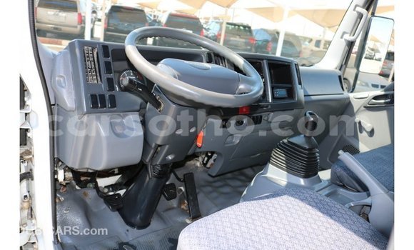 Sayi Imported Isuzu Rodeo White Mota in Import - Dubai a Maseru