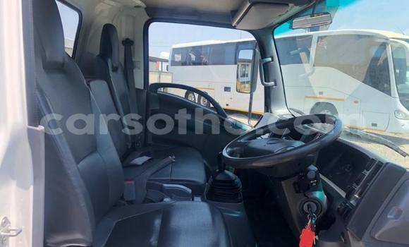 Acheter Occasion Utilitaire Isuzu FTR 850 Blanc à Maseru, Maseru Acheter Occasion Utilitaire Isuzu FTR 850 Blanc à Maseru, Maseru