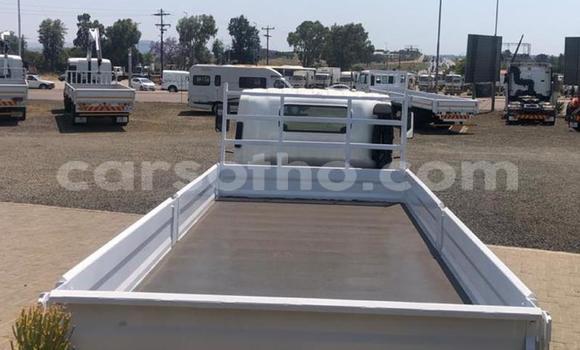 Acheter Occasion Utilitaire Isuzu FTR 850 Blanc à Maseru, Maseru Acheter Occasion Utilitaire Isuzu FTR 850 Blanc à Maseru, Maseru