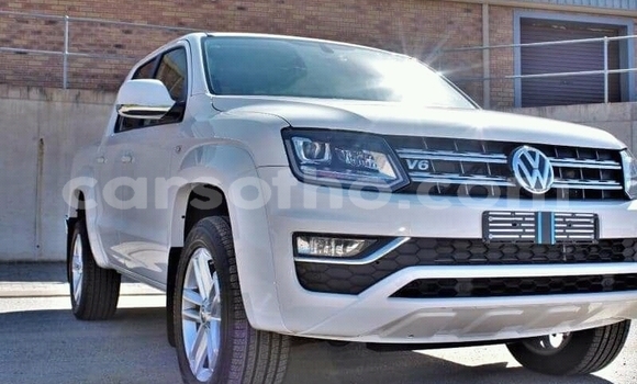 Buy Used Volkswagen Amarok White Car in Maputsoe in Leribe Buy Used Volkswagen Amarok White Car in Maputsoe in Leribe