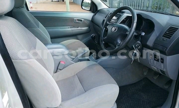 Acheter Occasion Voiture Toyota Hilux Gris à Maseru, Maseru Acheter Occasion Voiture Toyota Hilux Gris à Maseru, Maseru