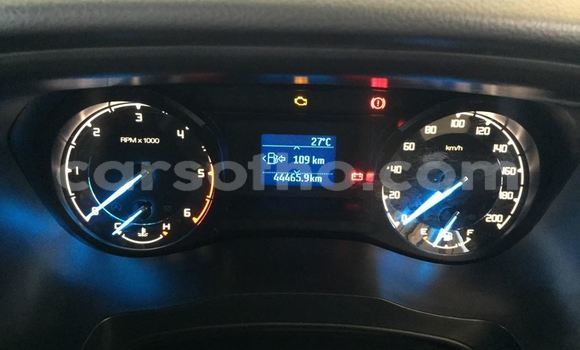 Sayi Na hannu Ford Everest White Mota in Maseru a Maseru Sayi Na hannu Ford Everest White Mota in Maseru a Maseru