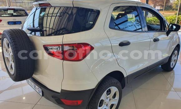 Acheter Occasion Voiture Ford Escort Blanc à Maseru, Maseru Acheter Occasion Voiture Ford Escort Blanc à Maseru, Maseru