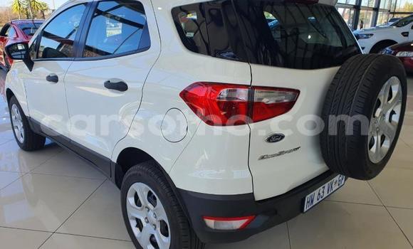 Acheter Occasion Voiture Ford Escort Blanc à Maseru, Maseru Acheter Occasion Voiture Ford Escort Blanc à Maseru, Maseru