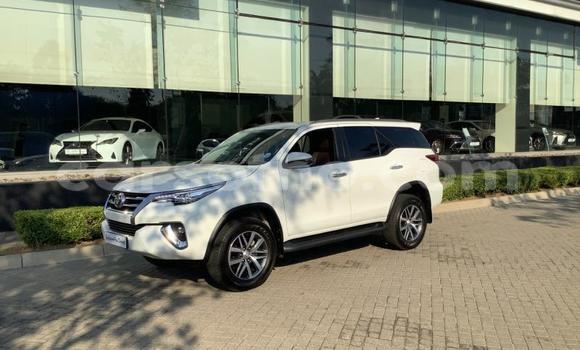 اشتري مستعمل Toyota Fortuner White سيارة في Maputsoe في Leribe اشتري مستعمل Toyota Fortuner White سيارة في Maputsoe في Leribe