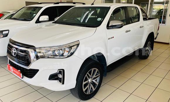 اشتري مستعمل Toyota Hilux White سيارة في Maseru في Maseru اشتري مستعمل Toyota Hilux White سيارة في Maseru في Maseru