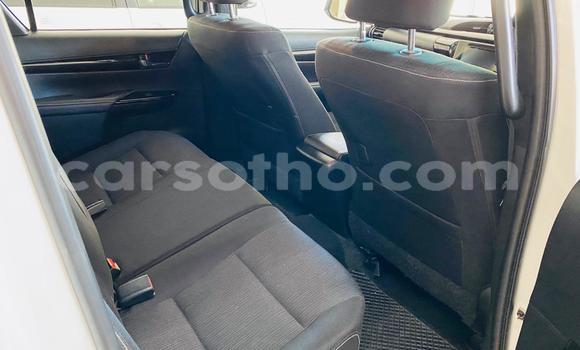 اشتري مستعمل Toyota Hilux White سيارة في Maseru في Maseru اشتري مستعمل Toyota Hilux White سيارة في Maseru في Maseru