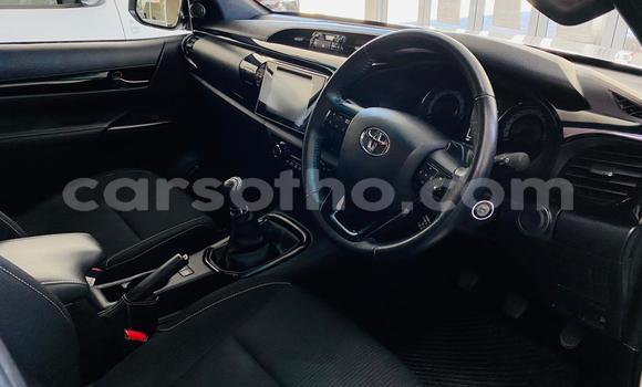 اشتري مستعمل Toyota Hilux White سيارة في Maseru في Maseru اشتري مستعمل Toyota Hilux White سيارة في Maseru في Maseru