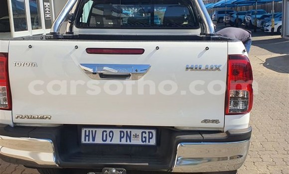 اشتري مستعمل Toyota Hilux White سيارة في Maseru في Maseru اشتري مستعمل Toyota Hilux White سيارة في Maseru في Maseru
