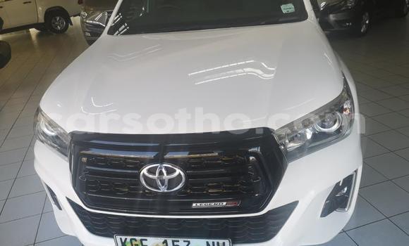 اشتري مستعمل Toyota Hilux White سيارة في Maseru في Maseru اشتري مستعمل Toyota Hilux White سيارة في Maseru في Maseru